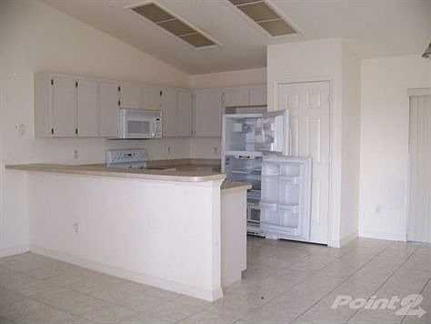 7217 Sw 128th St - Photo 4 of 9
