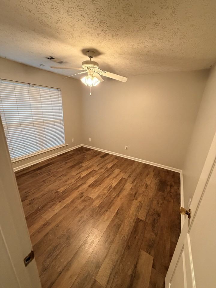 37 Ridgeview Dr - Photo 3 of 15