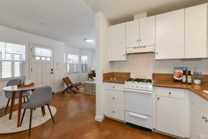 featured image of 130A Valley Oak Dr #A