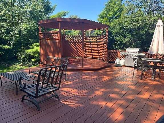 889 E Stonebridge Ct - Photo 3 of 13