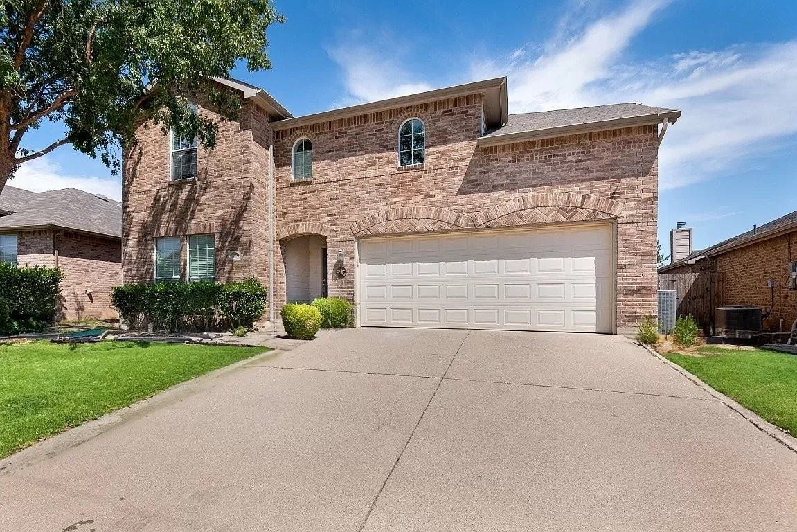 9308 Liberty Crossing Dr - Photo 2 of 25