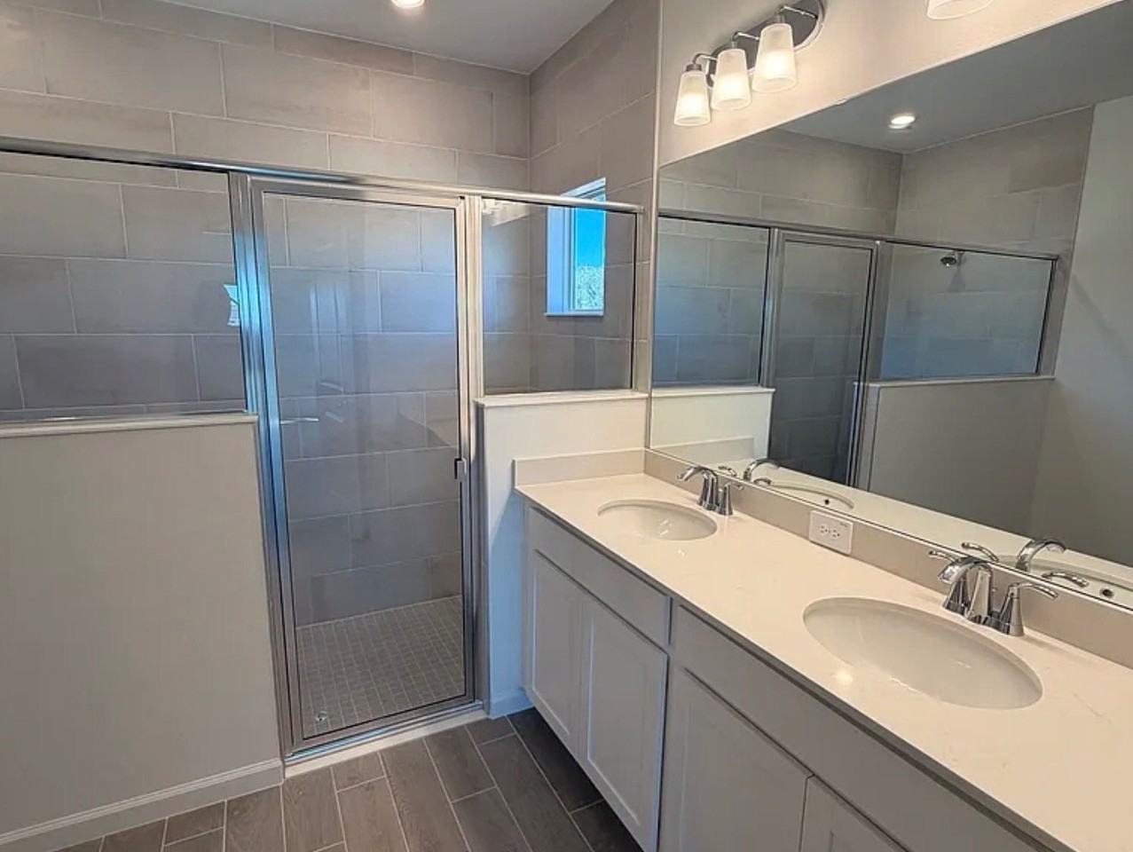 6852 Sw 88th Pl #1 - Photo 2 of 11