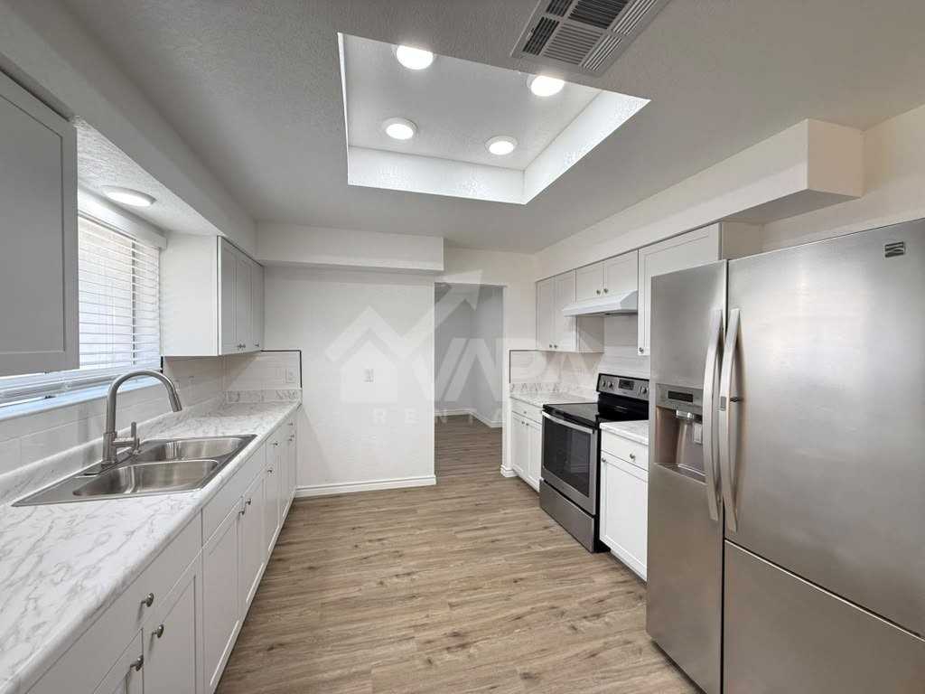 209 High Oak - Photo 5 of 19