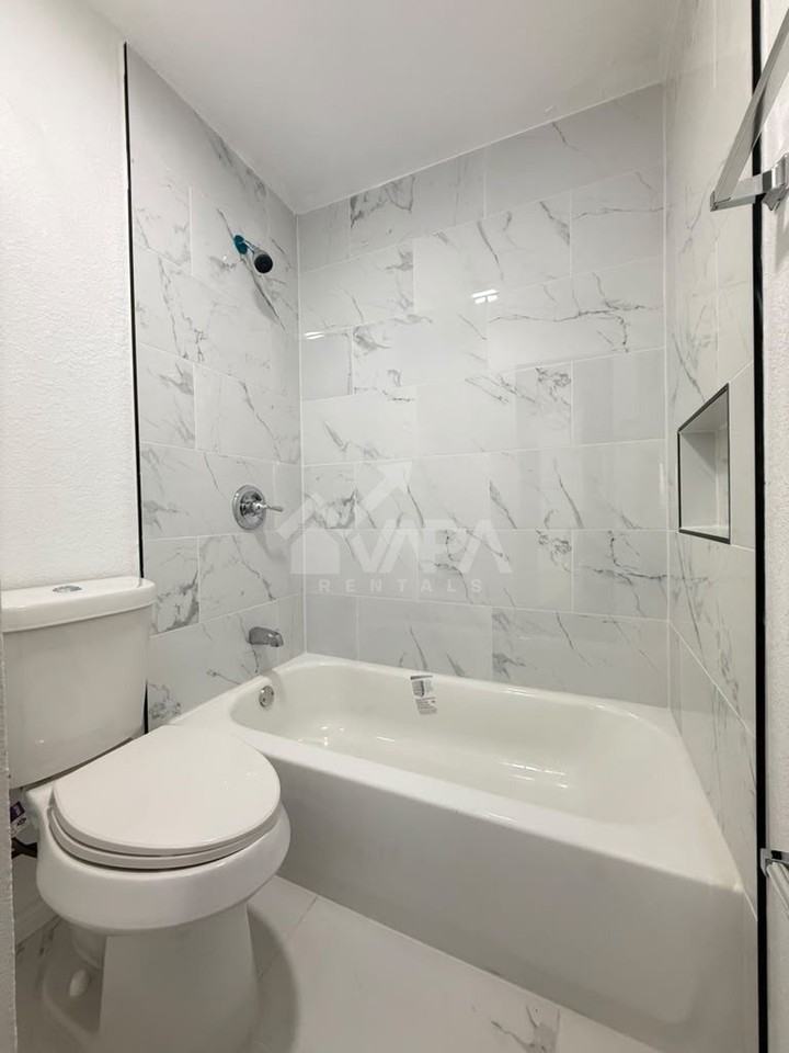 209 High Oak - Photo 7 of 19
