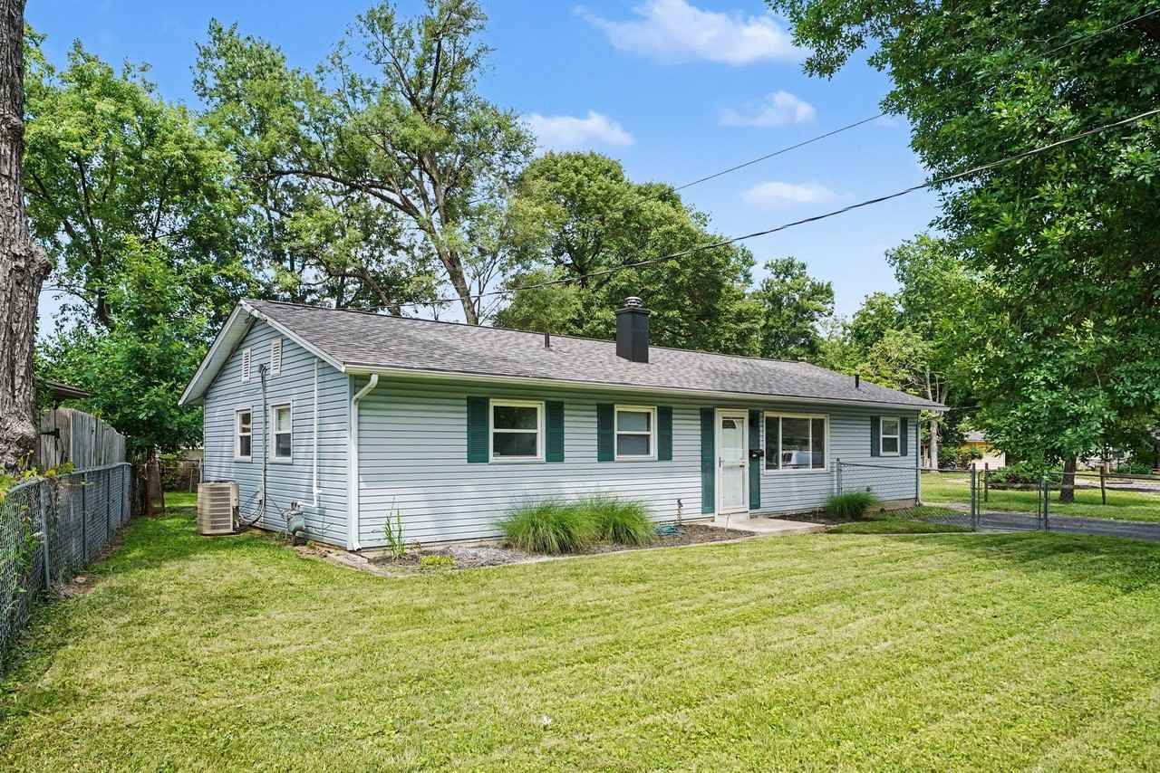 8490 Smallwood Ln - Photo 2 of 16