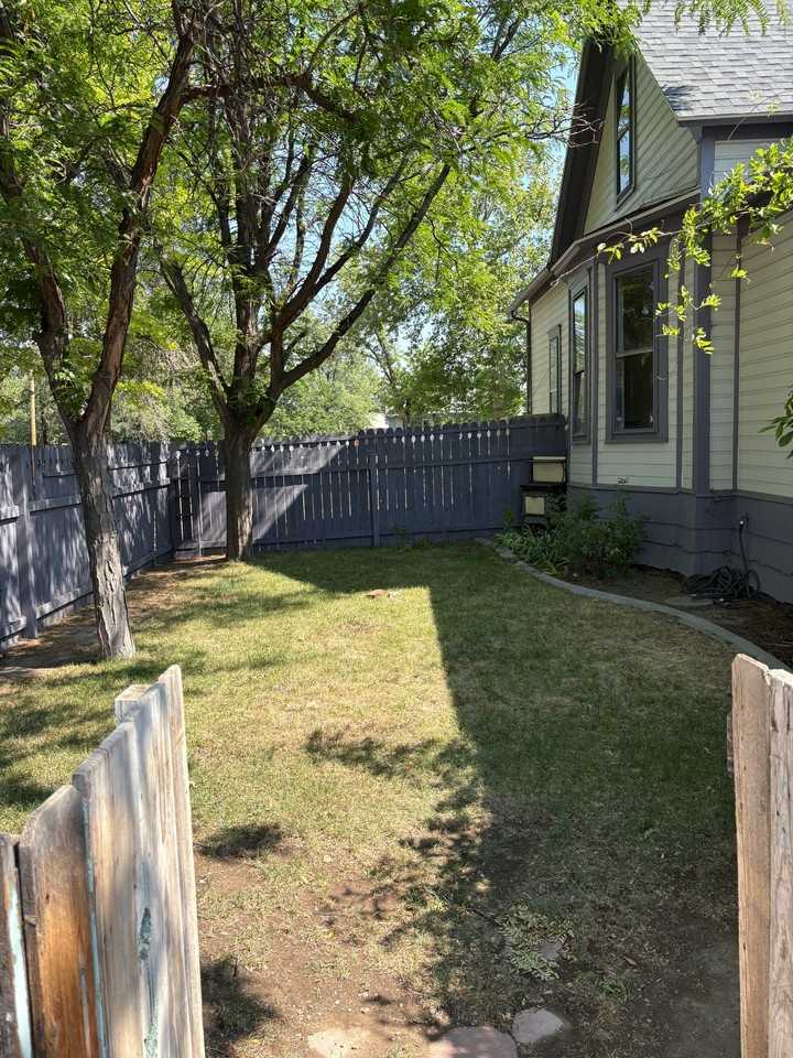 1303 Main St - Photo 2 of 7