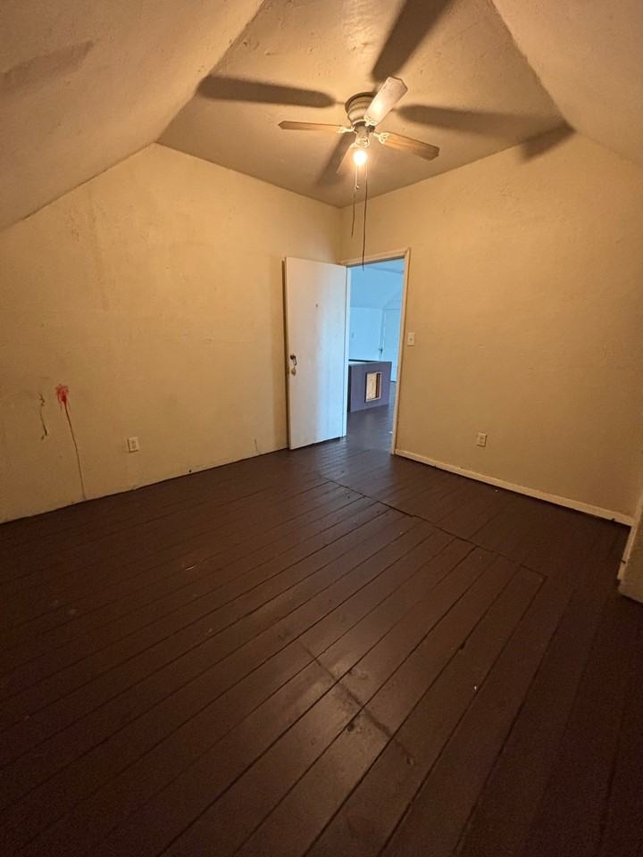 3619 Melrose Ave Nw - Photo 4 of 15