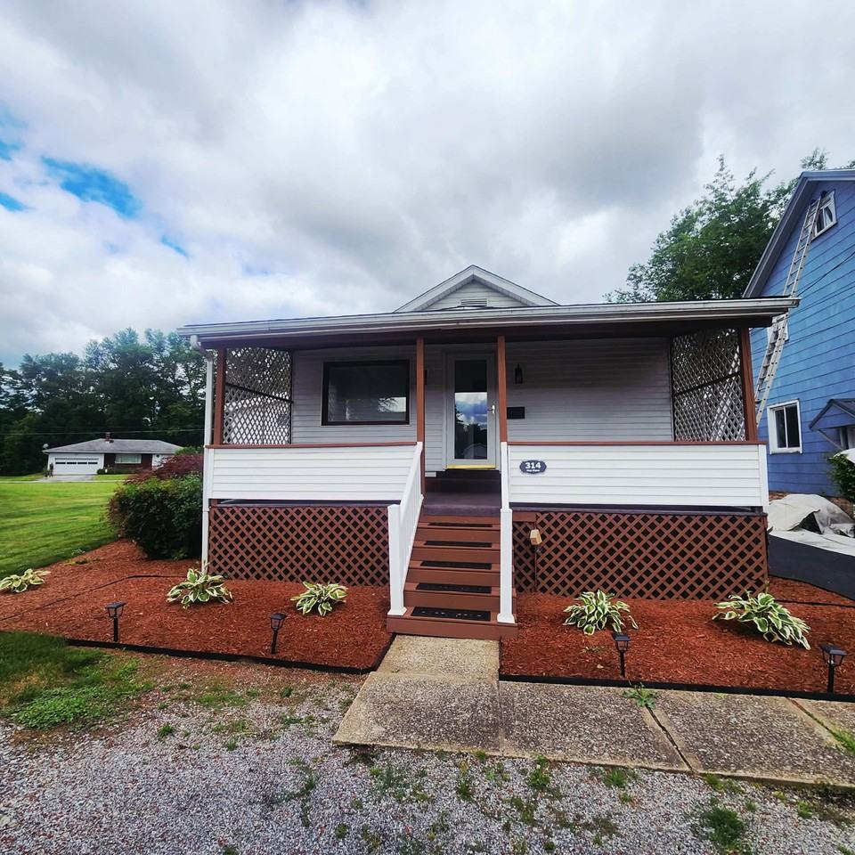 314 Poe Pl - Photo 2 of 20