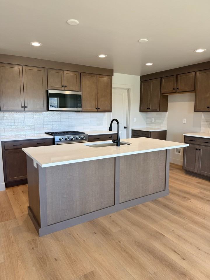 7025 Woods Rose Dr - Photo 3 of 16