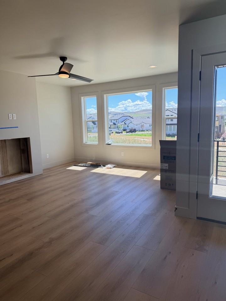 7025 Woods Rose Dr - Photo 4 of 16