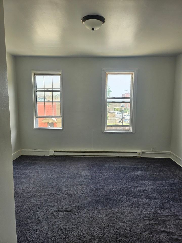 308 South Ave - Photo 5 of 20