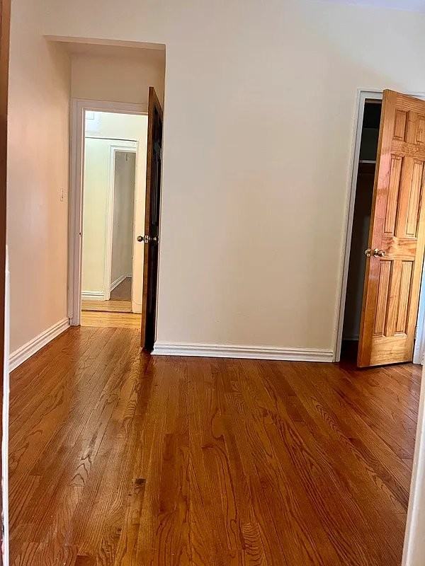 3006 29th St #2R - Photo 5 of 11