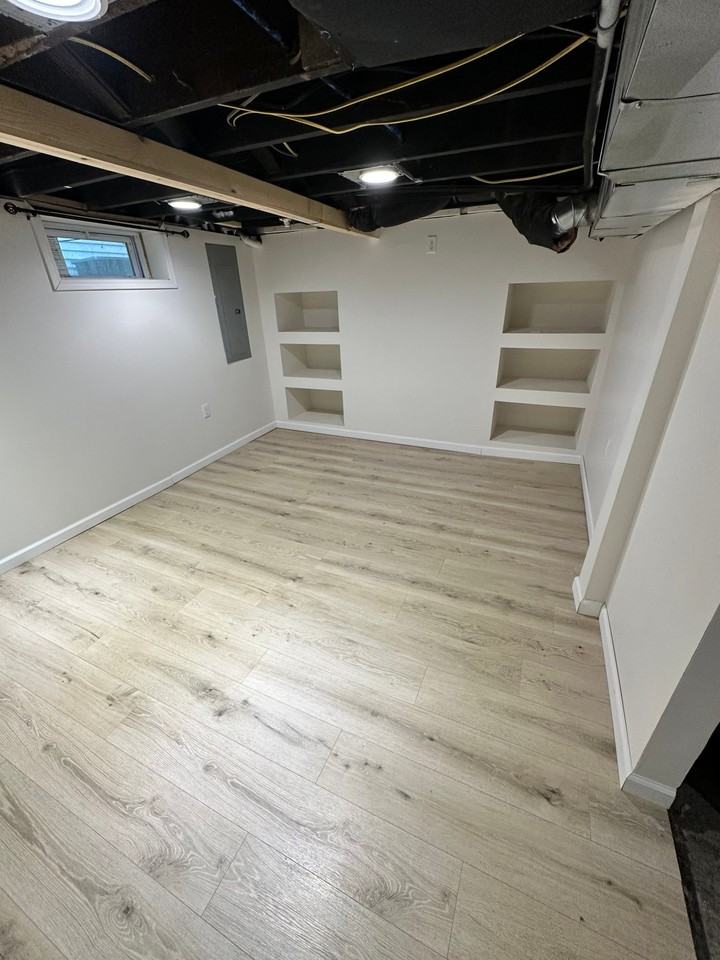 2510 Duncan St - Photo 3 of 13