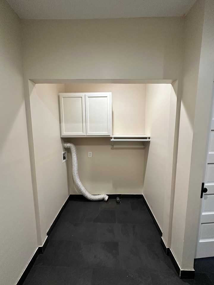 2510 Duncan St - Photo 4 of 13