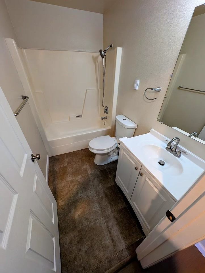 10613 Sheridan Ave S - Photo 5 of 20