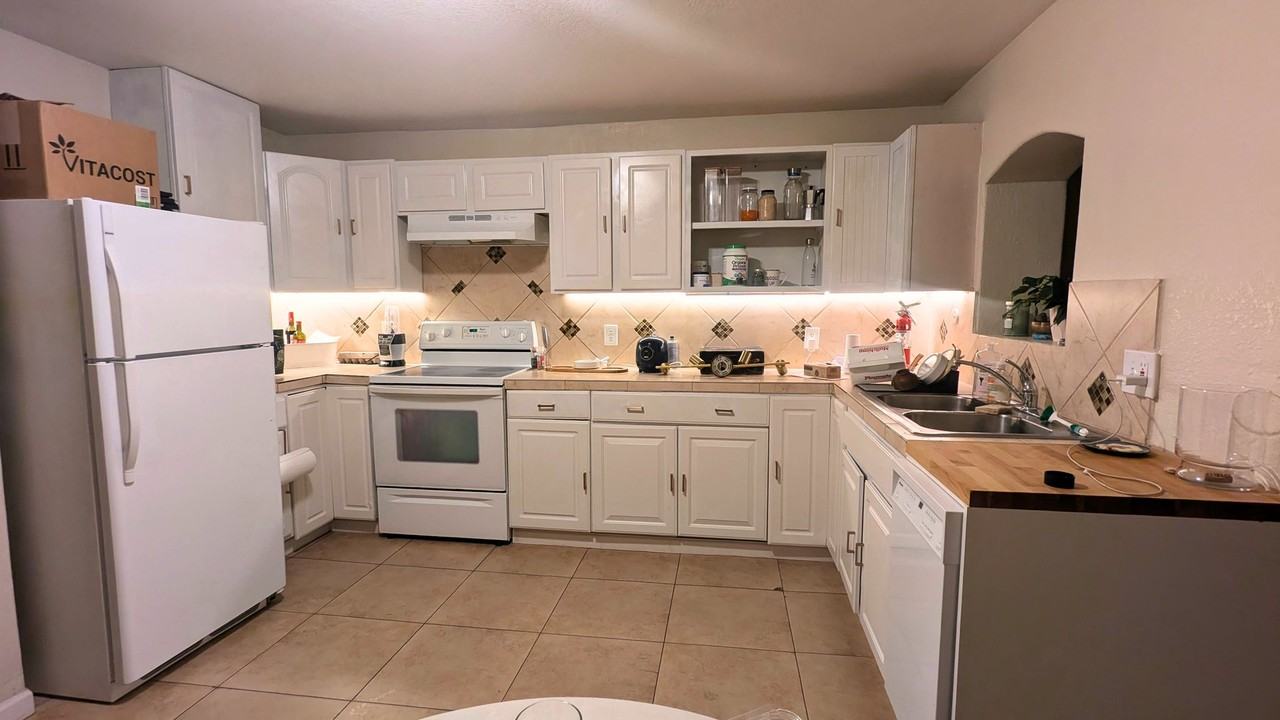2308 Galena St - Photo 4 of 11