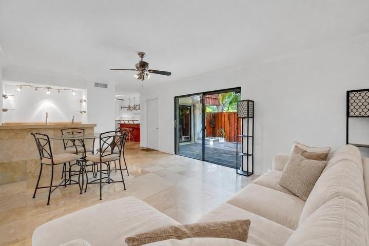 1840 San Juan Dr #C - Photo 3 of 8