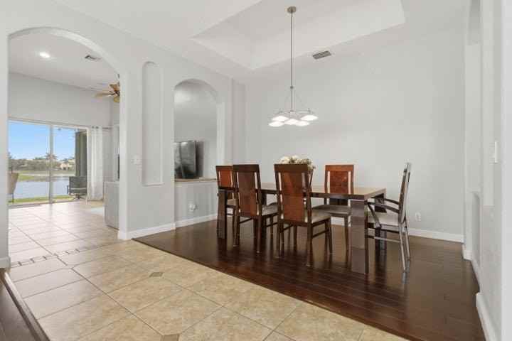12290 Nw 77th Mnr - Photo 3 of 9