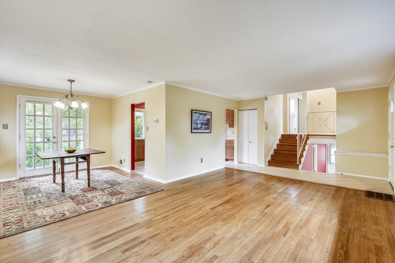 2511 Harmon Rd - Photo 2 of 20
