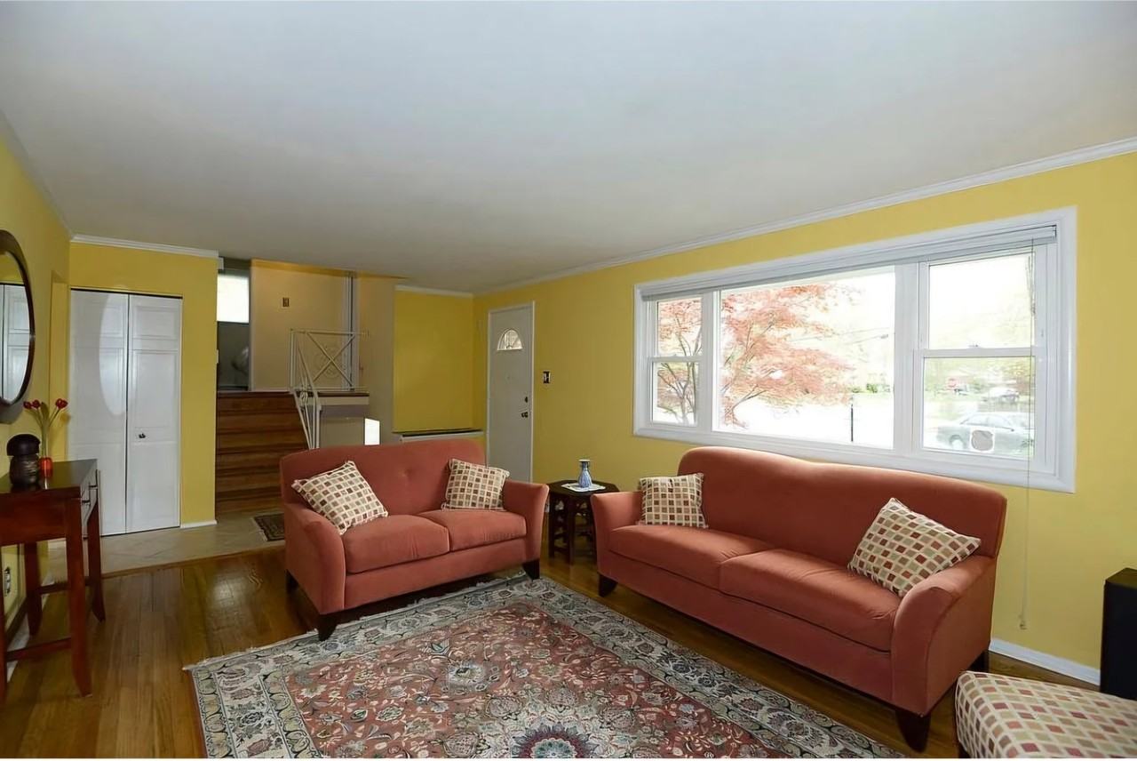 2511 Harmon Rd - Photo 3 of 20