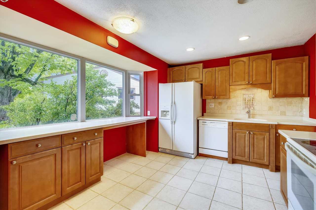 2511 Harmon Rd - Photo 6 of 20