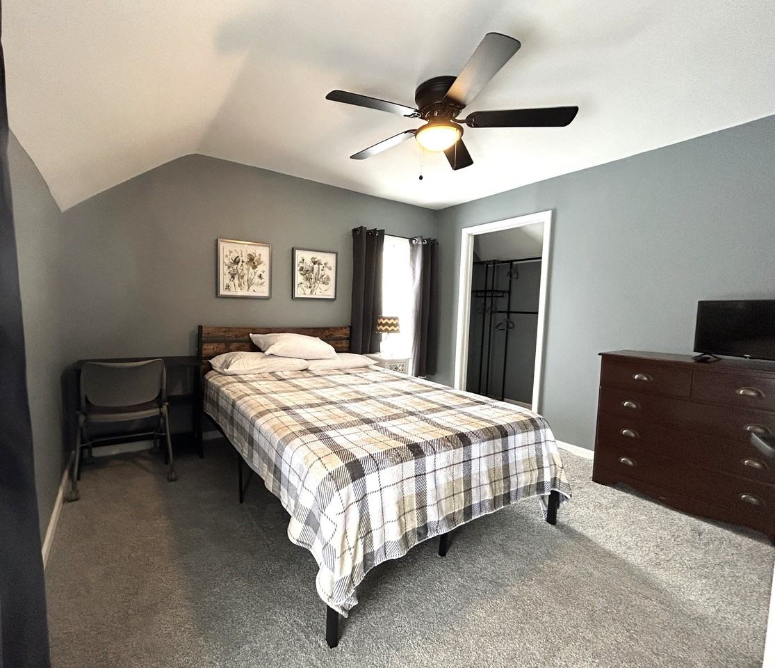 4262 West Blvd - Photo 3 of 4