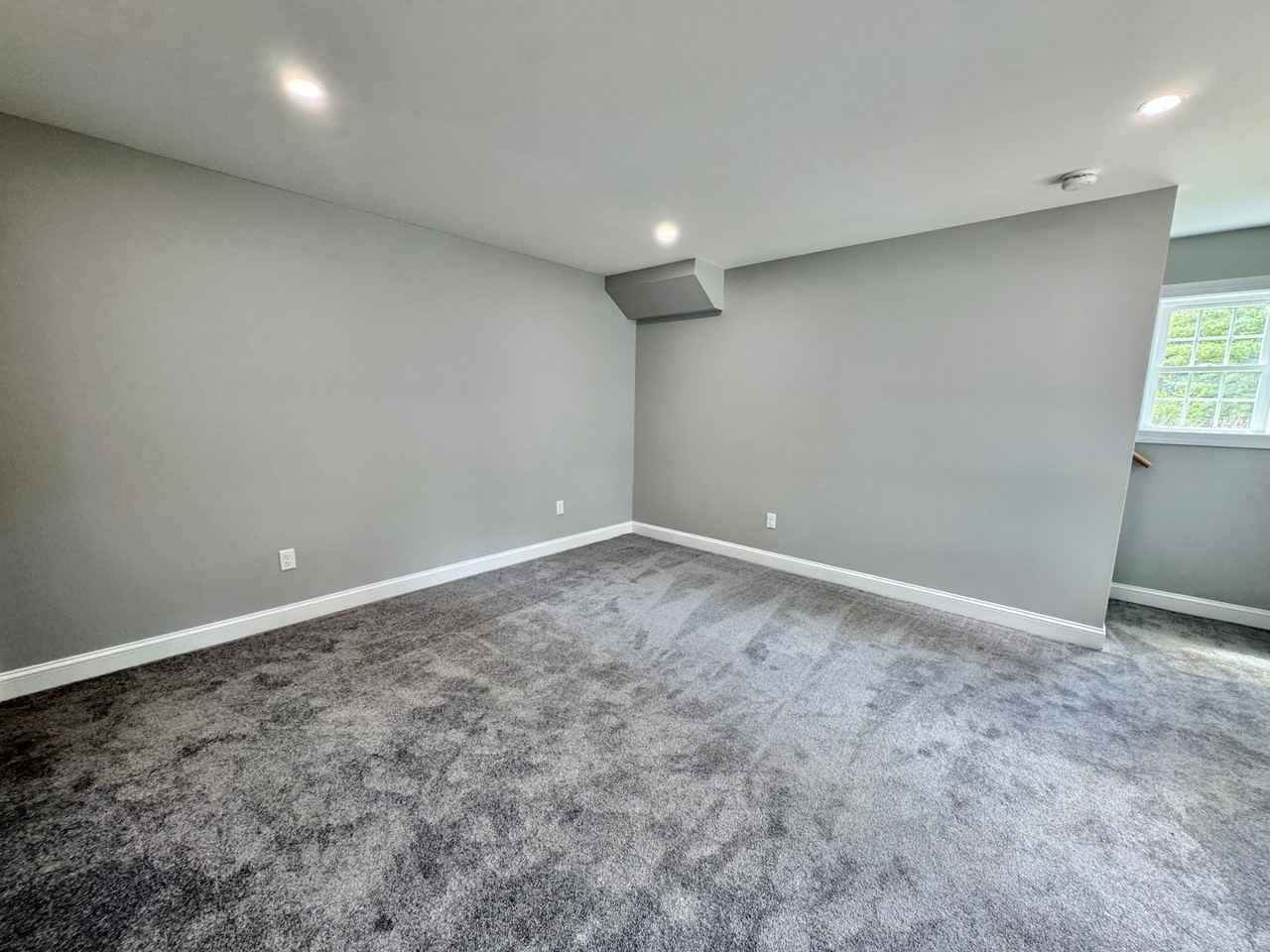 185 School St #1 - Photo 4 of 15