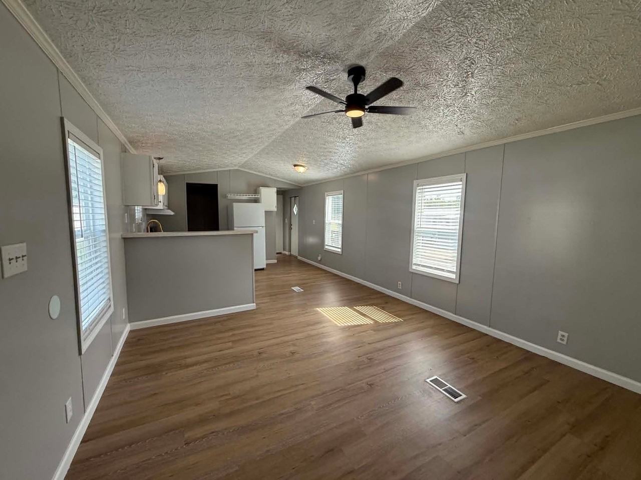 1236 N Oaklane Rd #297 - Photo 2 of 7