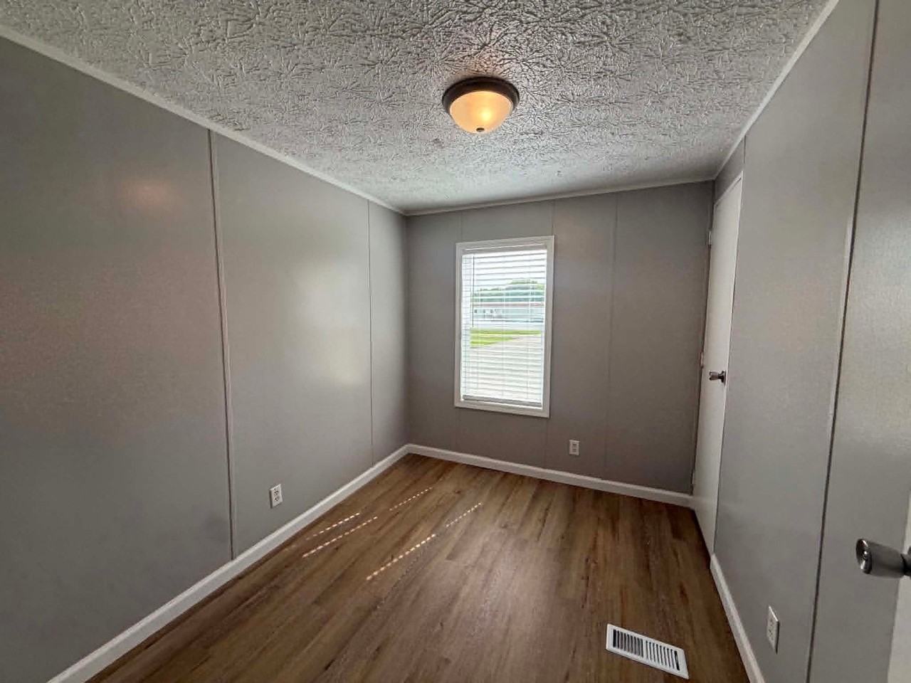 1236 N Oaklane Rd #297 - Photo 5 of 7