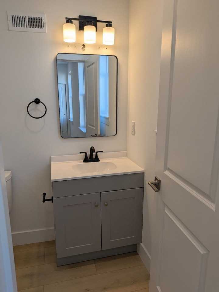115 N 63rd St #1 - Photo 6 of 8