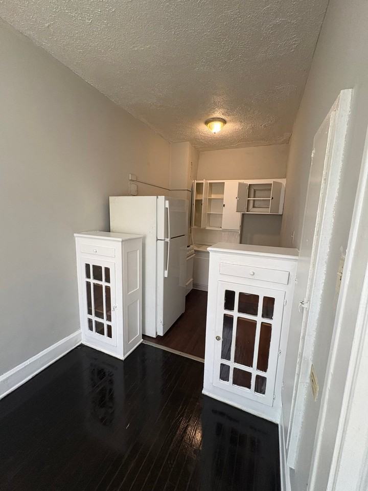 3427 Lee Rd #12 - Photo 4 of 5
