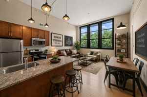 featured image of 338 S Arlington Ave