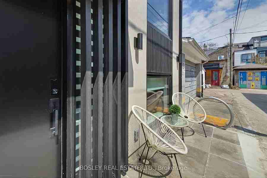 13R Mansfield Avenue - Photo 4 of 31