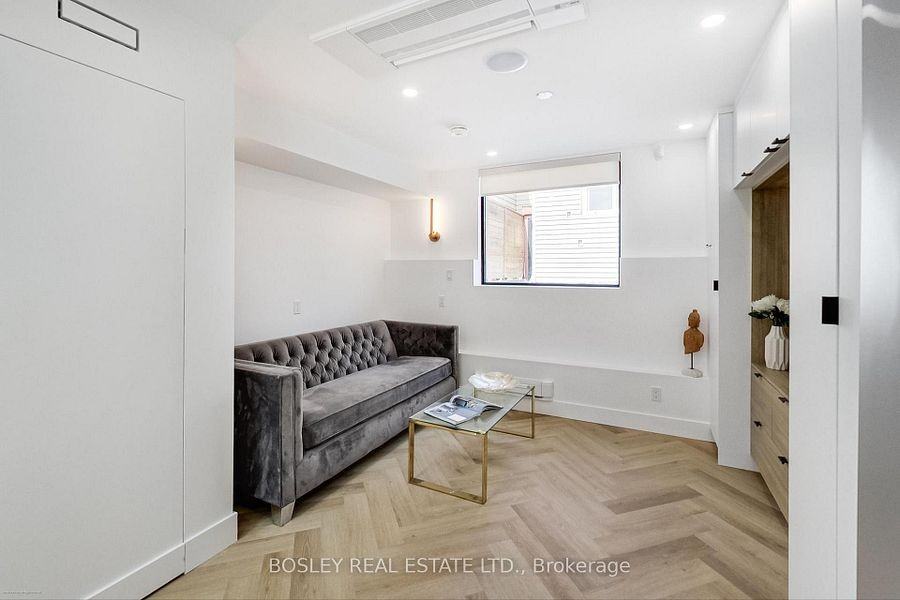 13R Mansfield Avenue - Photo 6 of 31