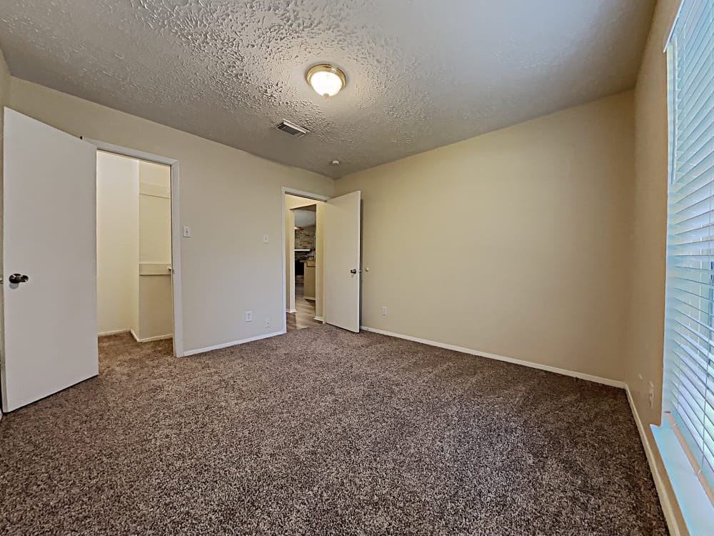 5130 Enyart St #NA - Photo 5 of 5