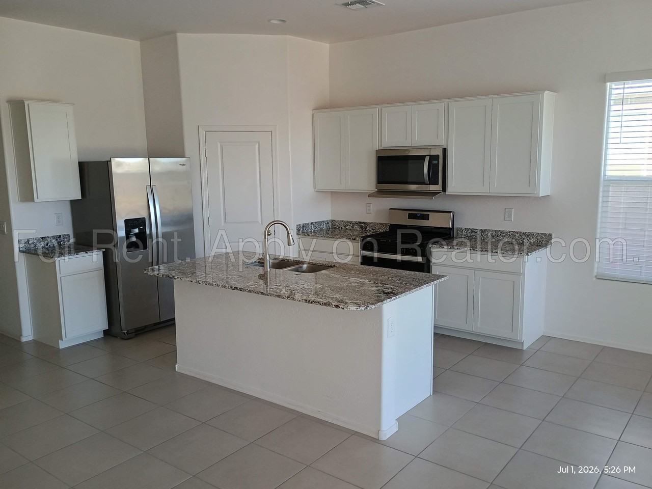 15565 W Desert Hollow Dr #NA - Photo 4 of 23
