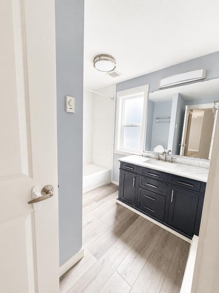 5822 N 35th St #D13 - Photo 4 of 8