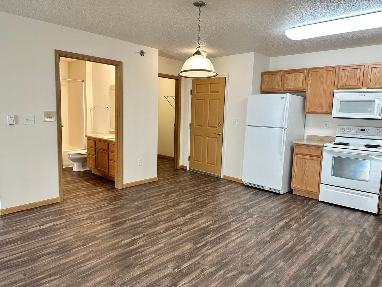 4389 Calico Dr S - Photo 5 of 50