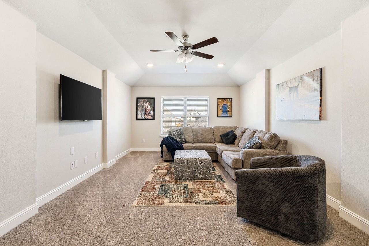 2072 Olivereta Dr #NA - Photo 6 of 21