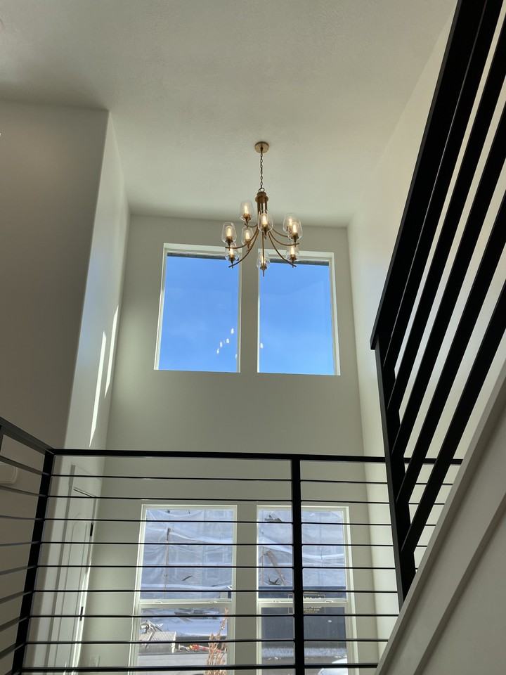 1995 N 3930 W - Photo 4 of 18