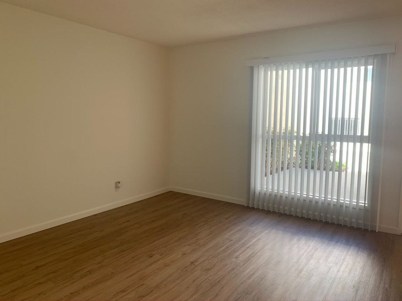 1724 Colby Ave #04 - Photo 6 of 6