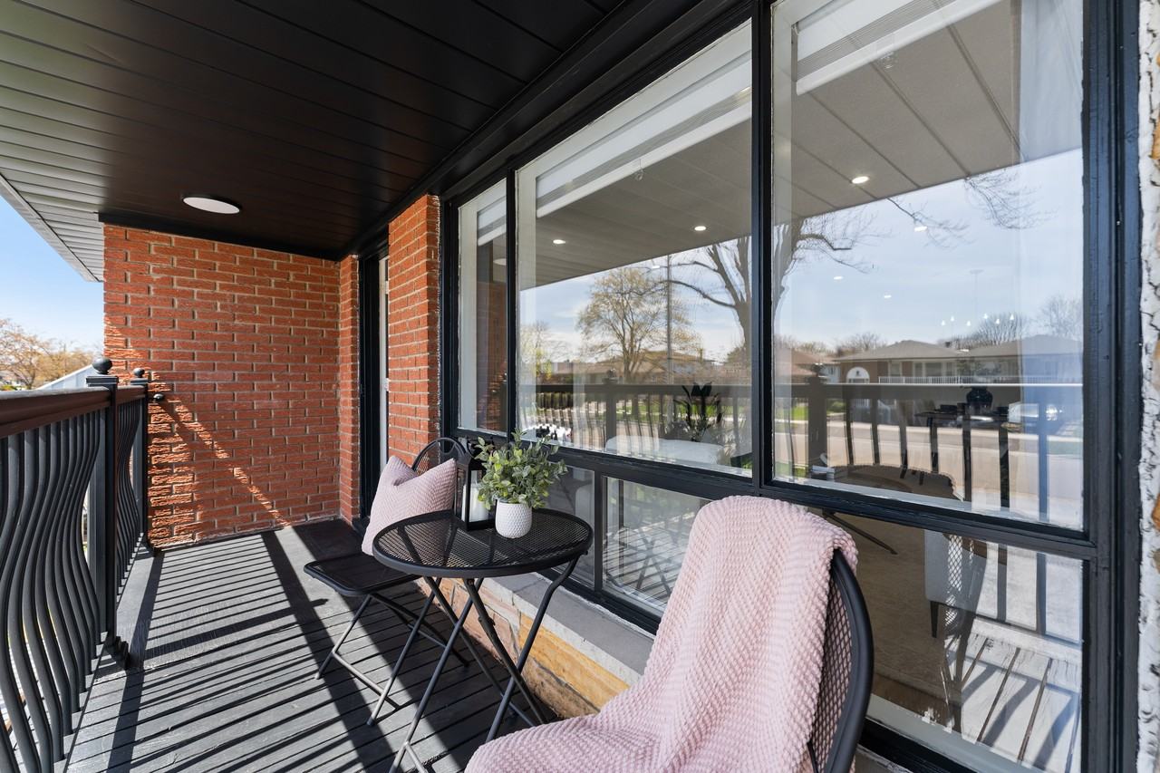 291 Thrace Avenue #1 - Photo 4 of 27