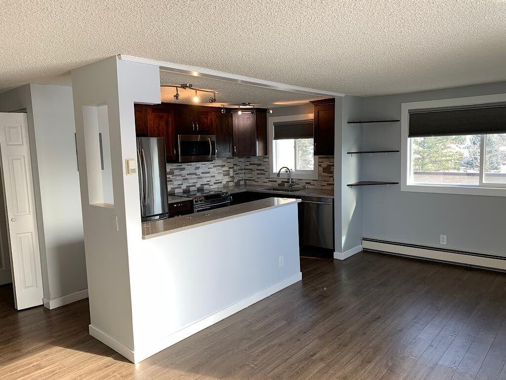280 Banister Dr - Photo 6 of 19