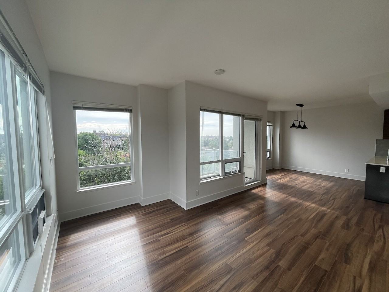 46 9 St Ne - Photo 3 of 17