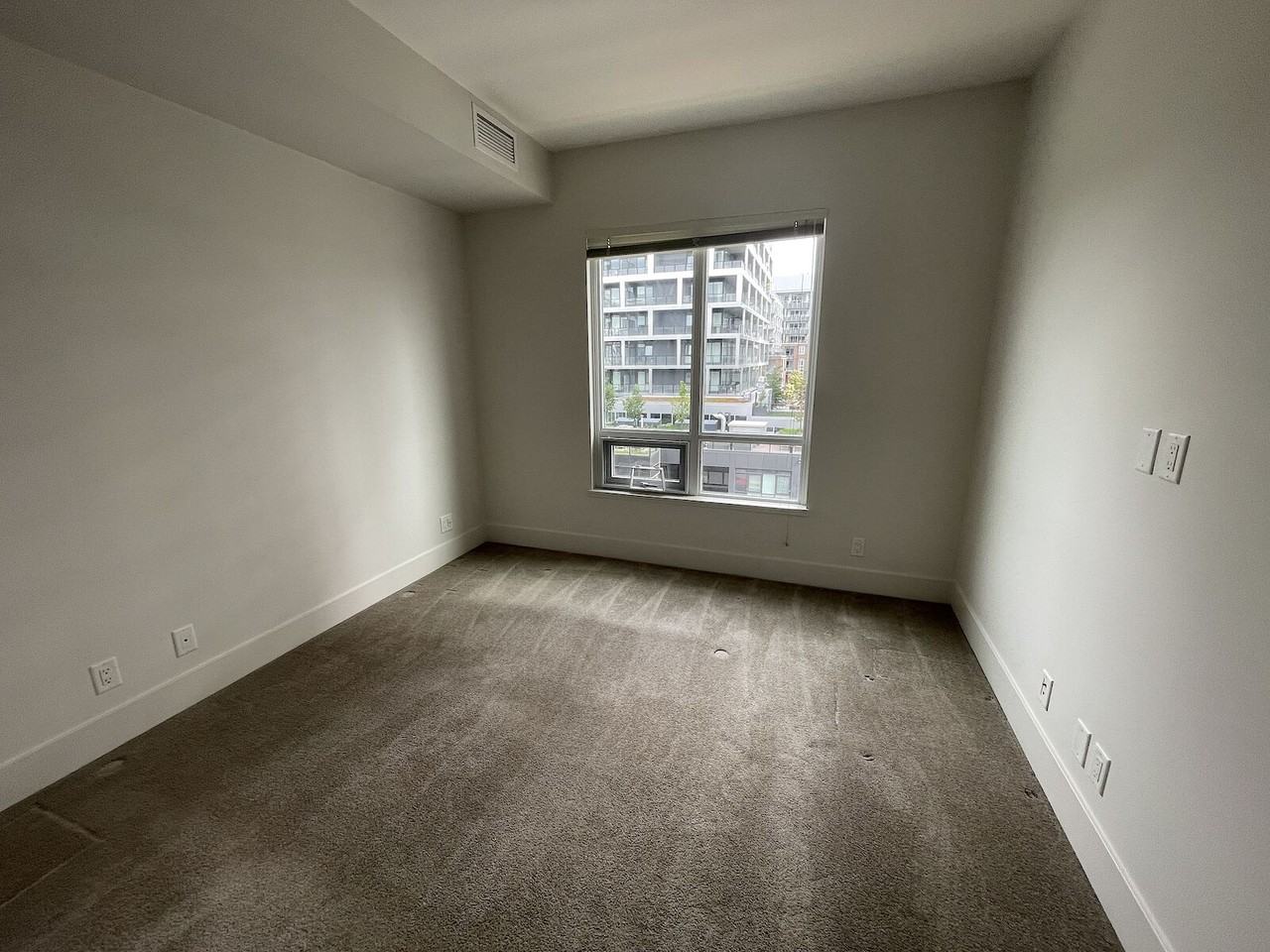 46 9 St Ne - Photo 5 of 17