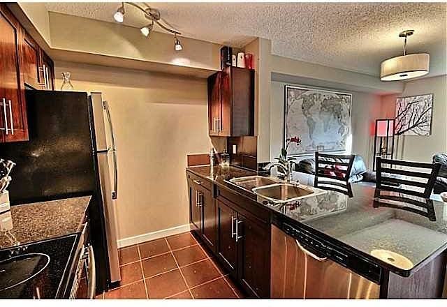11804 22 Ave Sw - Photo 5 of 12