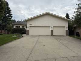 featured image of 910 Burley Dr Nw