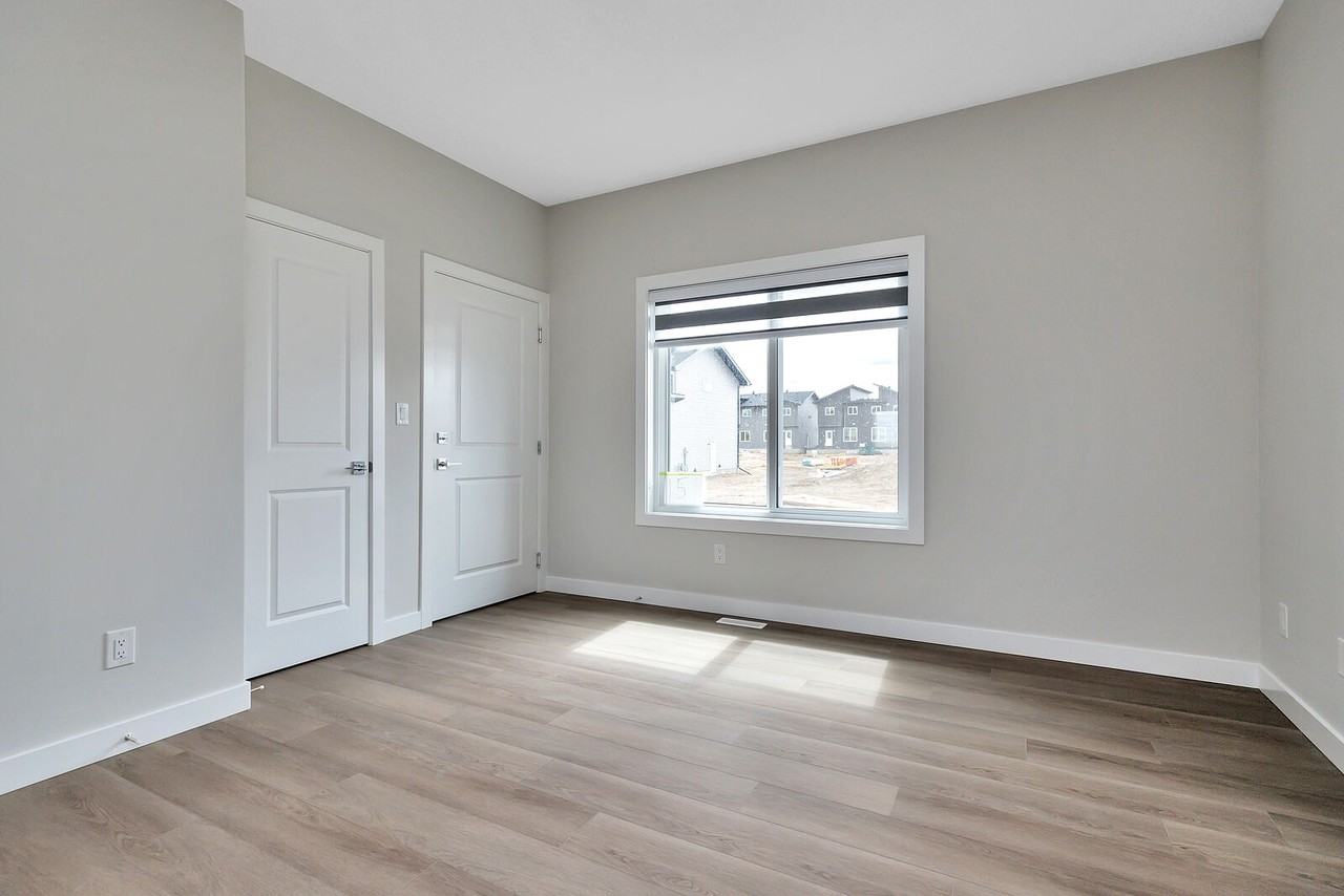 16 Renwyck Pl - Photo 6 of 19