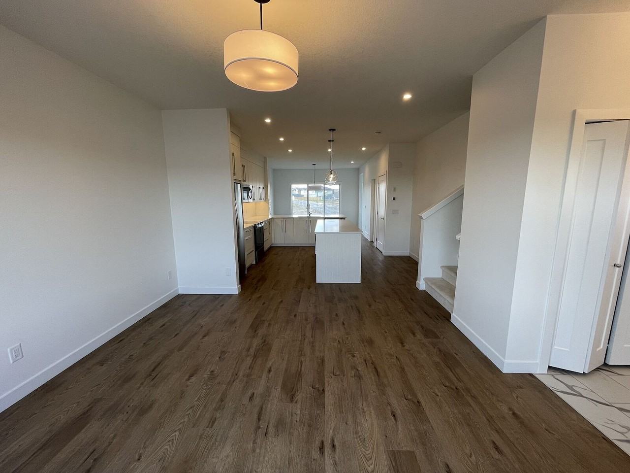 281 Rangeview Way Se - Photo 6 of 31