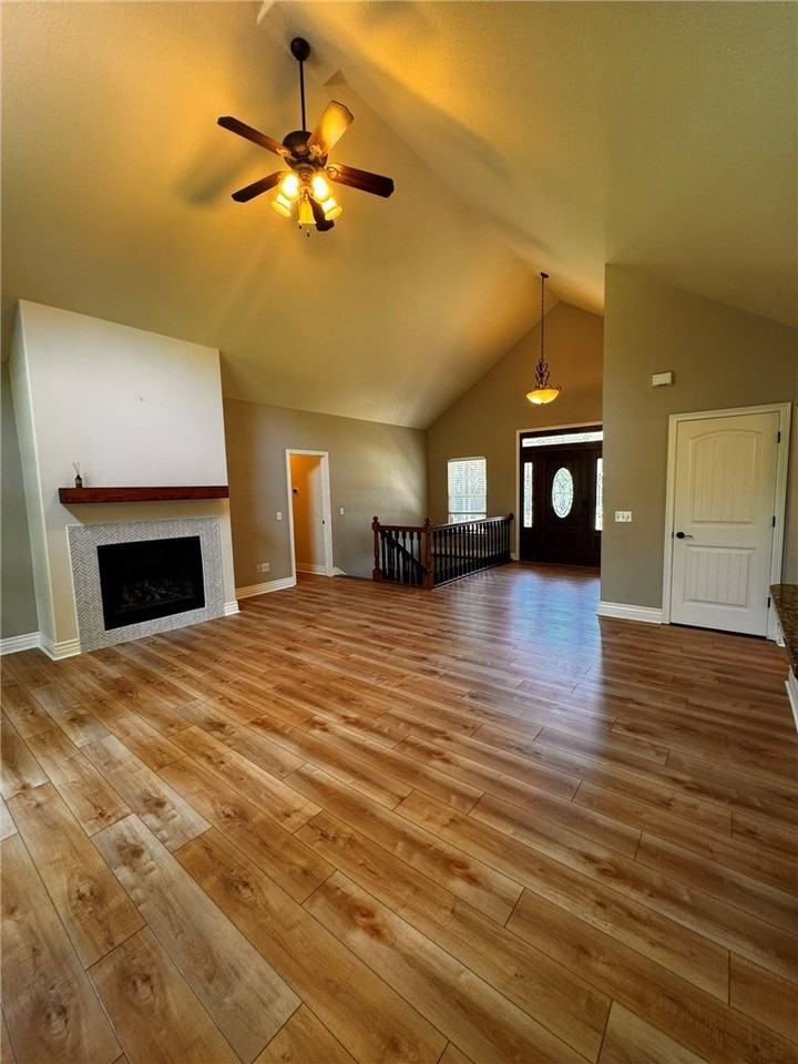 17 Miller Dr - Photo 3 of 34